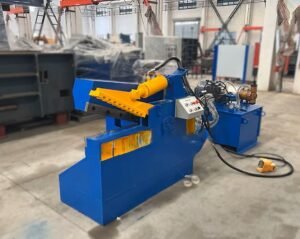 hydraulic alligator shears